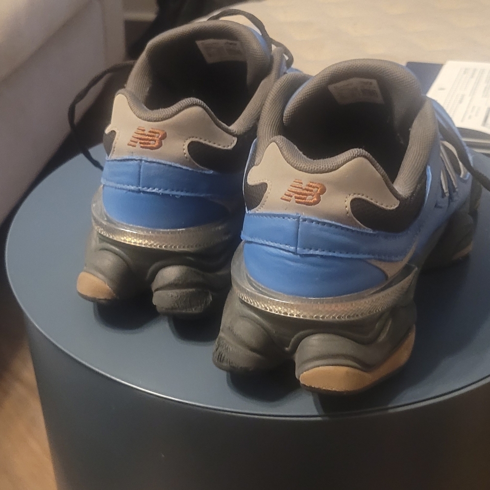 New Balance 9060